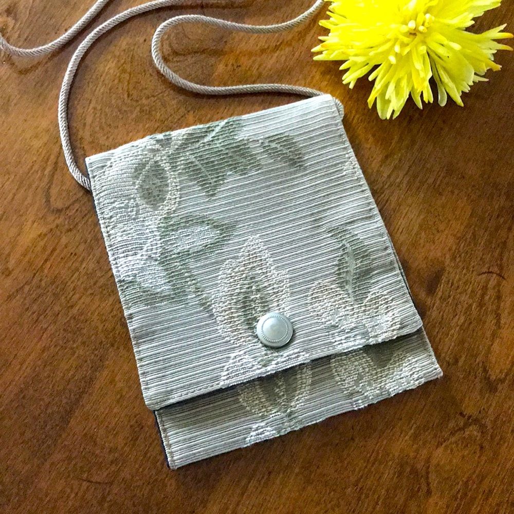 MARUCA CROSSBODY EUC!